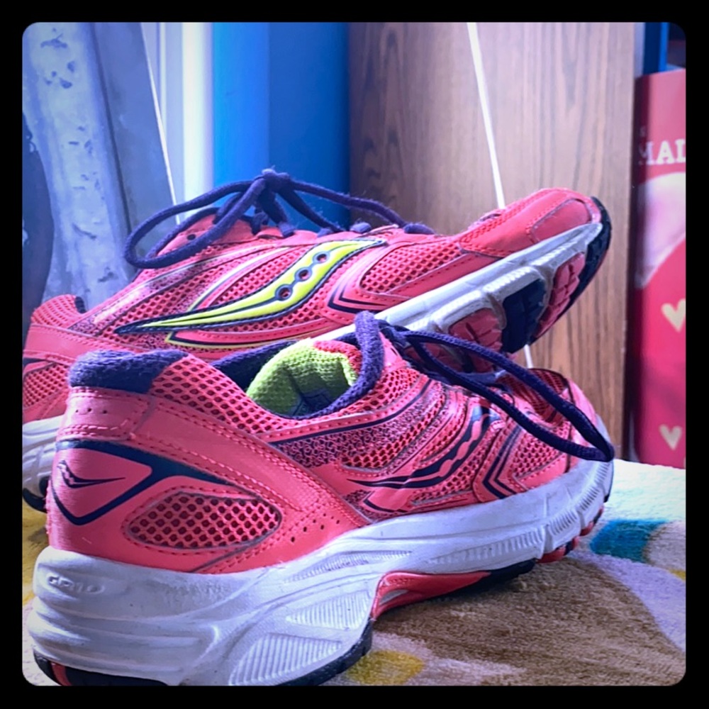 Tennis Shoes